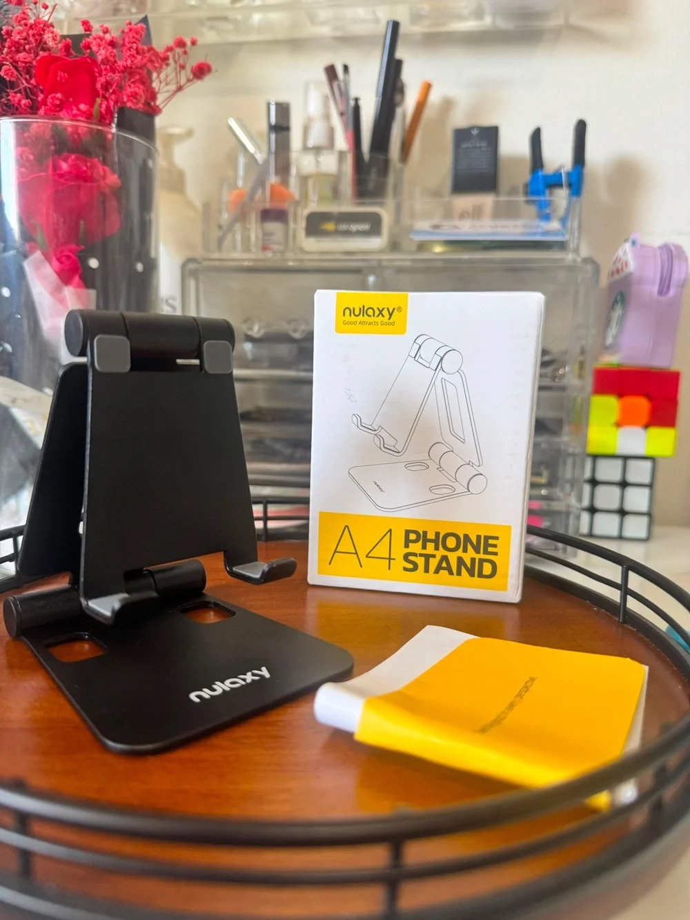 Black A4 Foldable Phone Stand with Clear Brown Phone Case